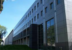 &Eacute;difice du Centre d'optique photonique laser de l'Universit&eacute; Laval (COPL) &copy; Jean Cazes