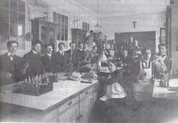 Laboratoire &eacute;tudiant